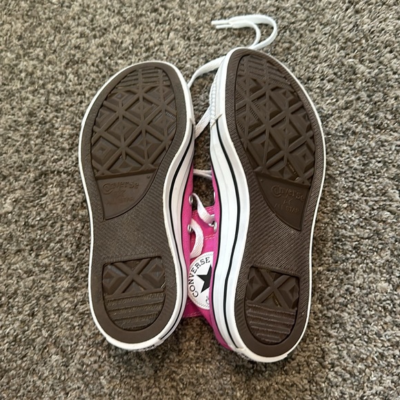 Pink Converse - Picture 5 of 5
